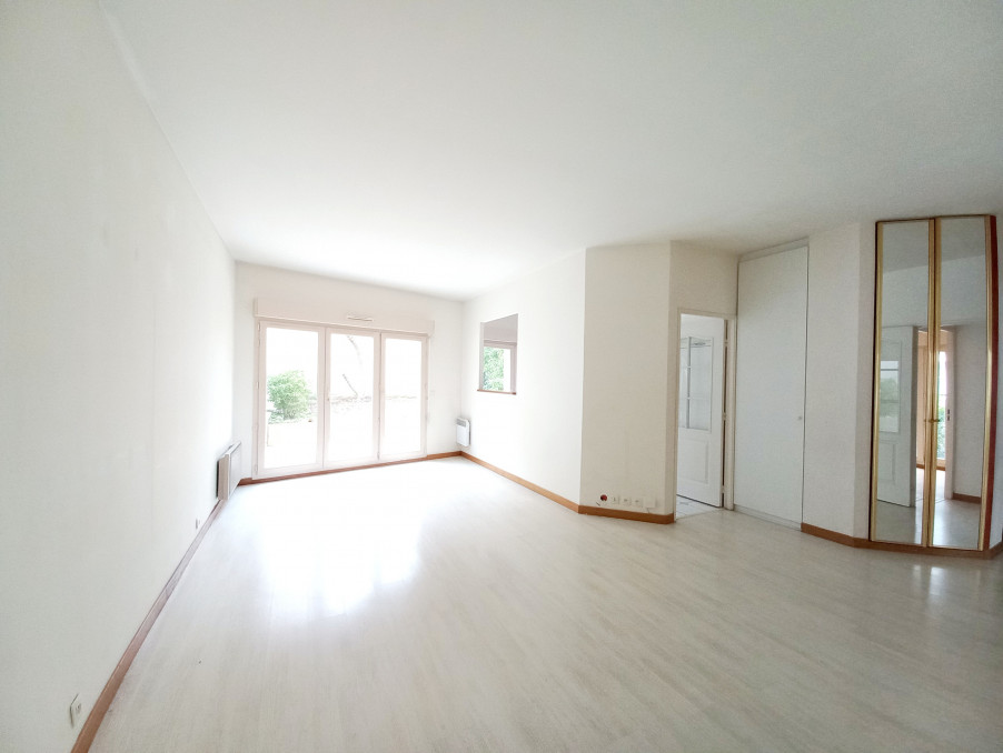 Location Appartement LE VESINET 1 750 €