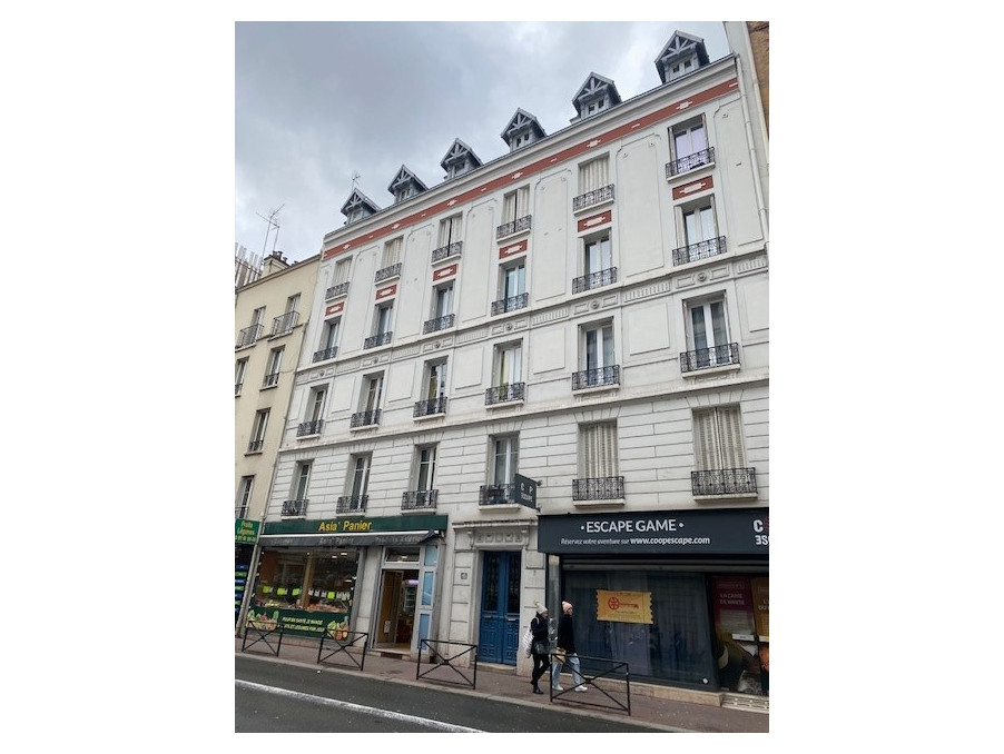 Location Appartement LEVALLOIS PERRET  750 €