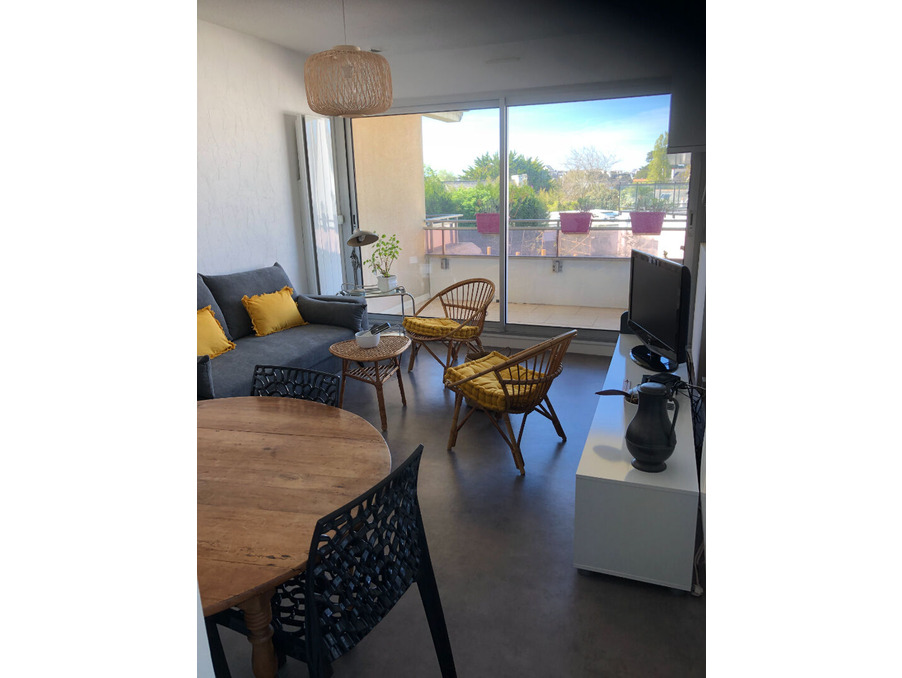Location Appartement Larmor-plage  630 €