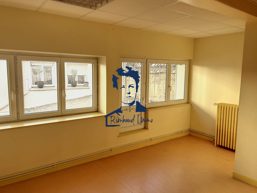 Vente Local Charleville Mézières  288 750 €