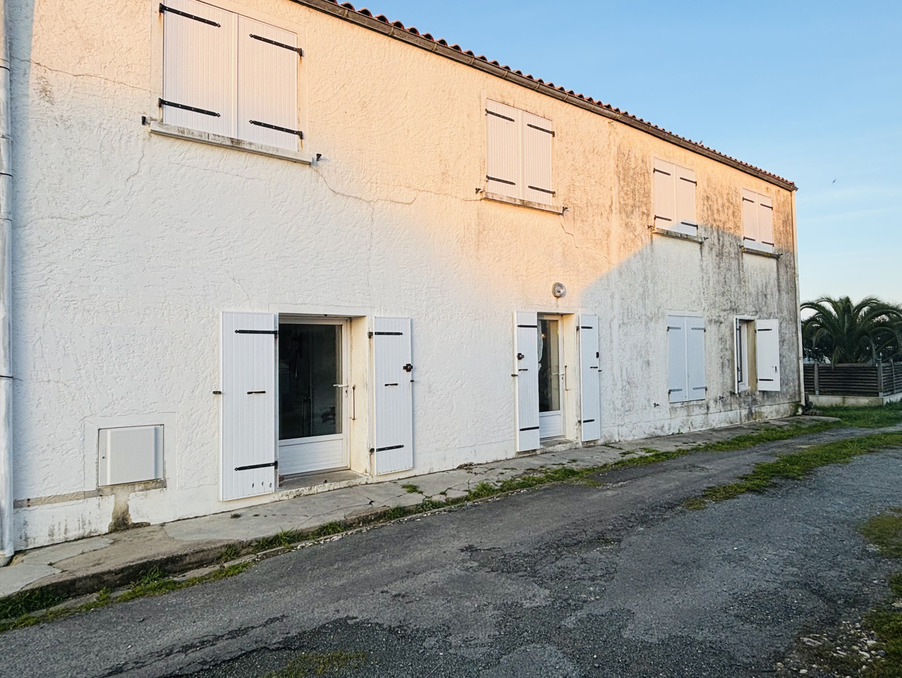 Vente Maison Saint-Laurent-de-la-Prée  270 400 €