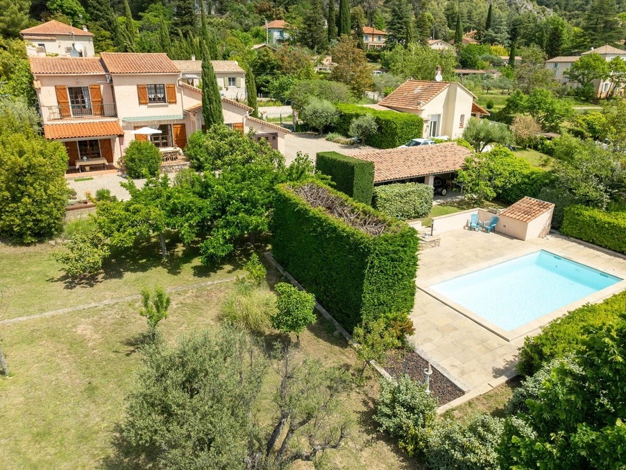 Vente Maison Villecroze  590 000 €