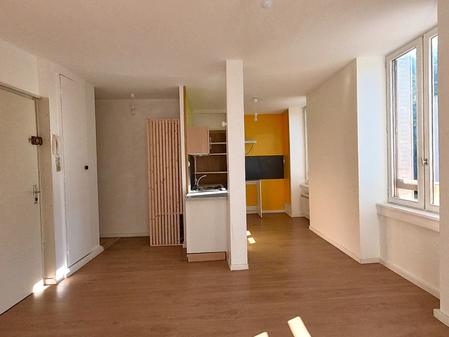 Location Appartement Jujurieux  555 €