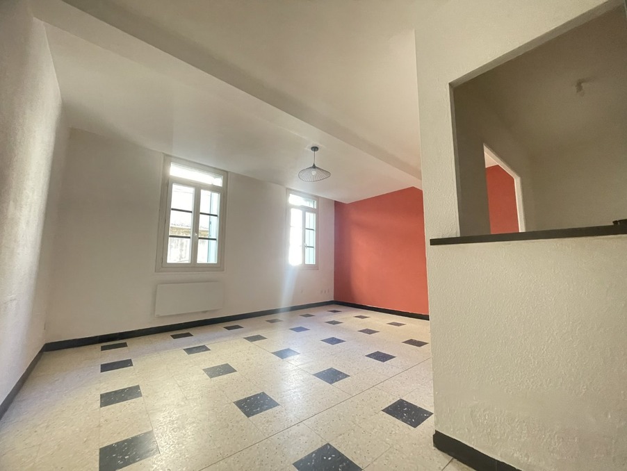 Location Appartement PEZENAS  520 €