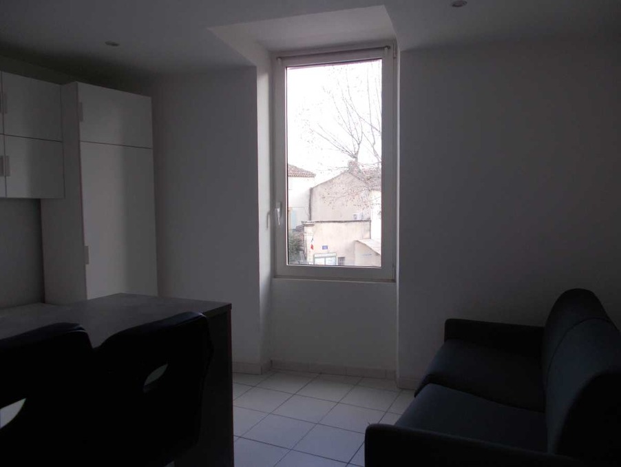 Location Appartement CADENET  470 €