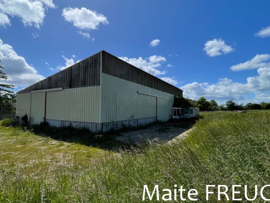 Vente Local NERAC  117 700 €