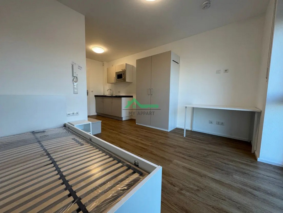 Location Appartement PARIS 12EME ARRONDISSEMENT  715 €