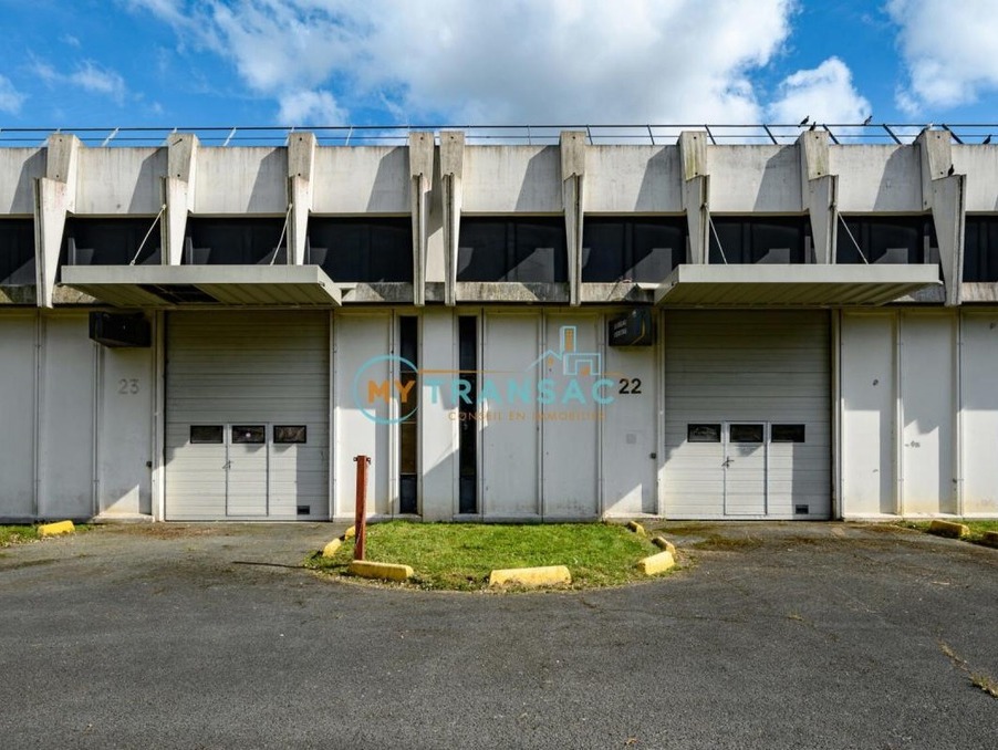 Location Local Évry-Courcouronnes 7 586 €