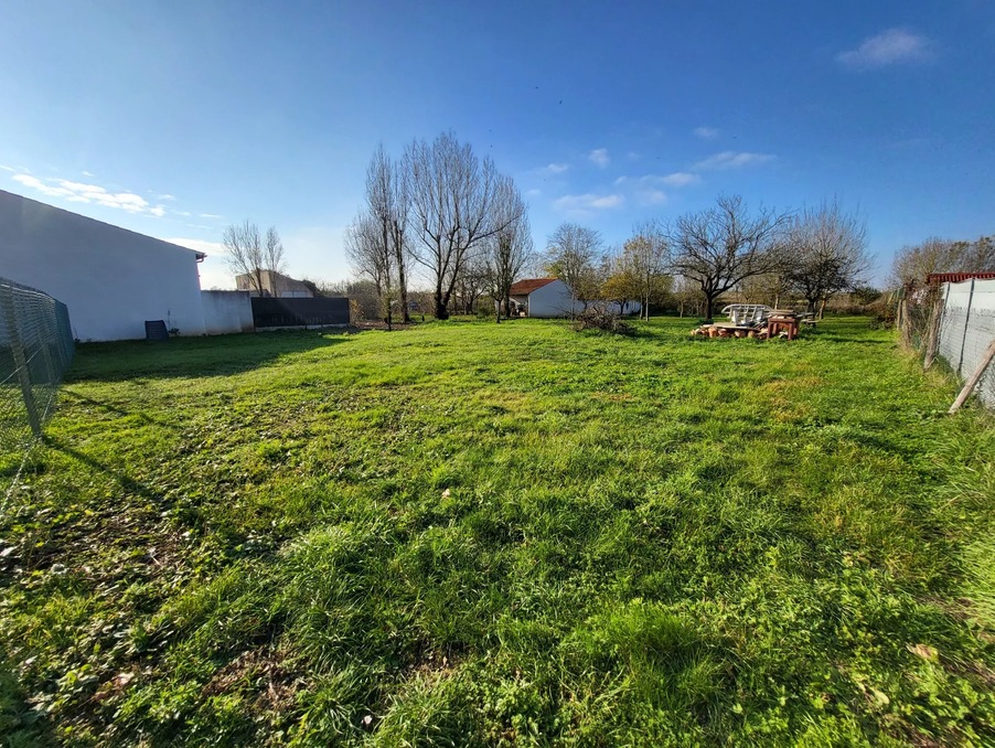Vente Terrain Ardillières 89 900 €