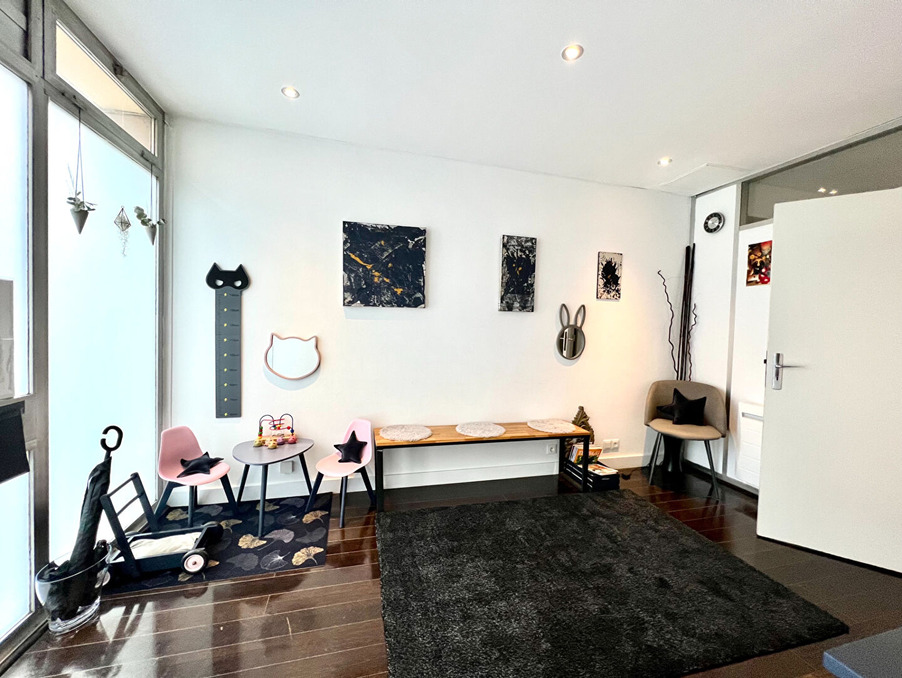 Vente Local Lille  212 000 €