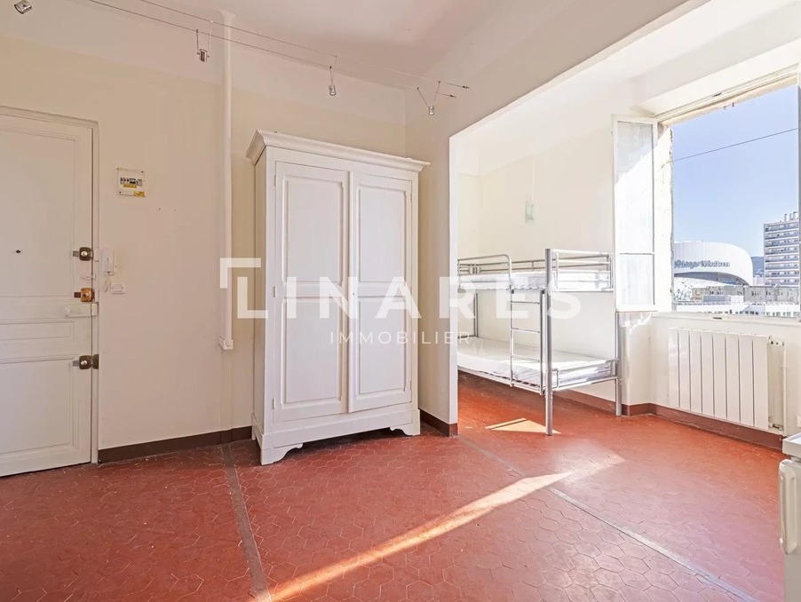 Vente Appartement Marseille 8e Arrondissement  160 000 €