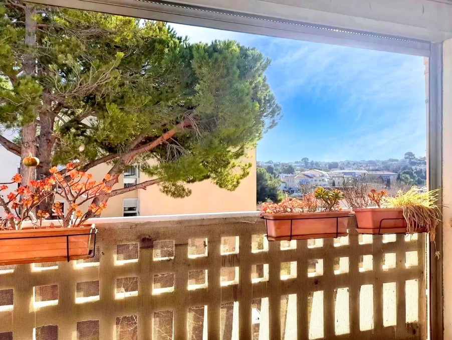 Vente Appartement Plan-de-Cuques  267 000 €
