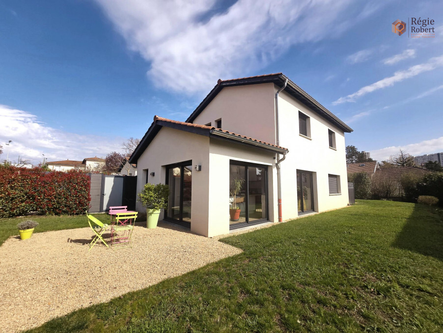 Location Maison ECULLY 2 784 €