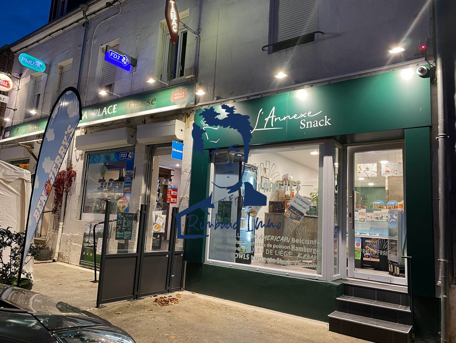 Vente Local Liart  285 000 €