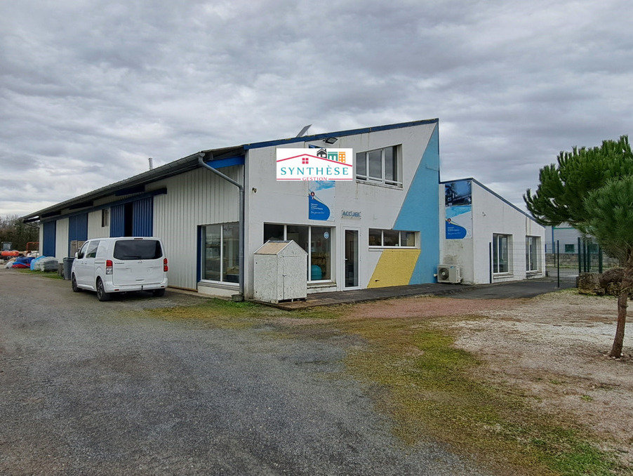 Vente Local Pont-l'Abbé-d'Arnoult  472 500 €