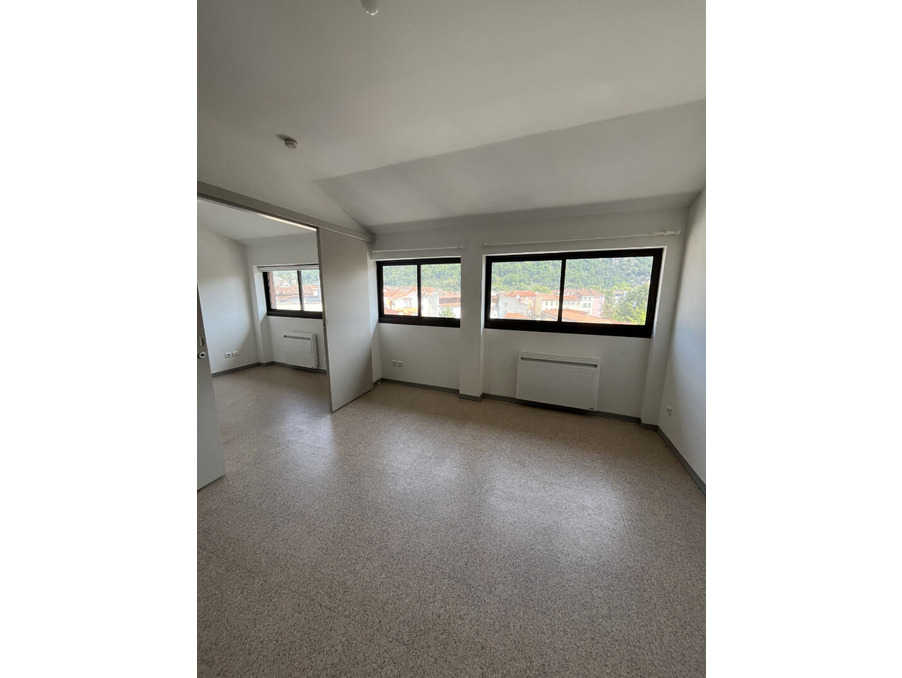 Location Appartement Foix  390 €