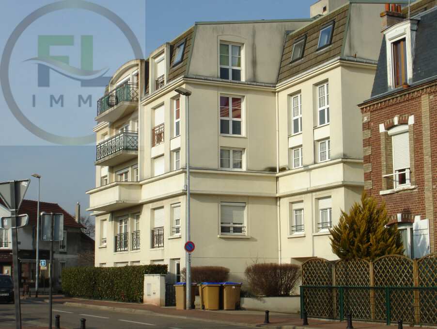 Location Appartement ACHERES  902 €