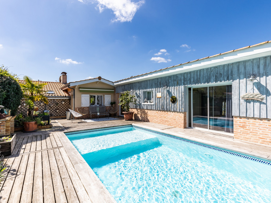 Vente Maison VENDAYS MONTALIVET  420 000 €