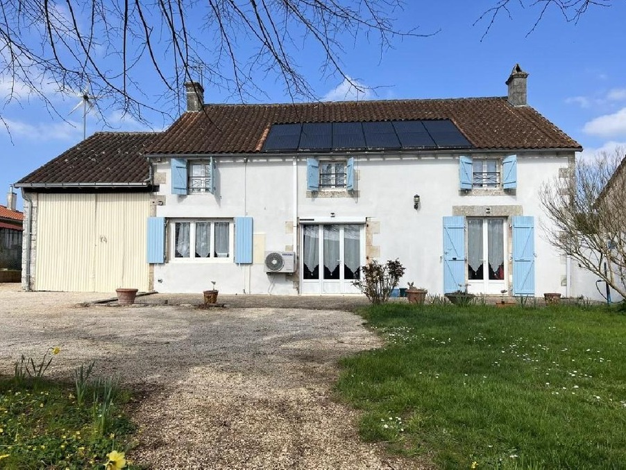 Vente Maison RUFFEC  172 250 €