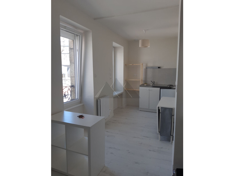 Location Appartement Brest  450 €