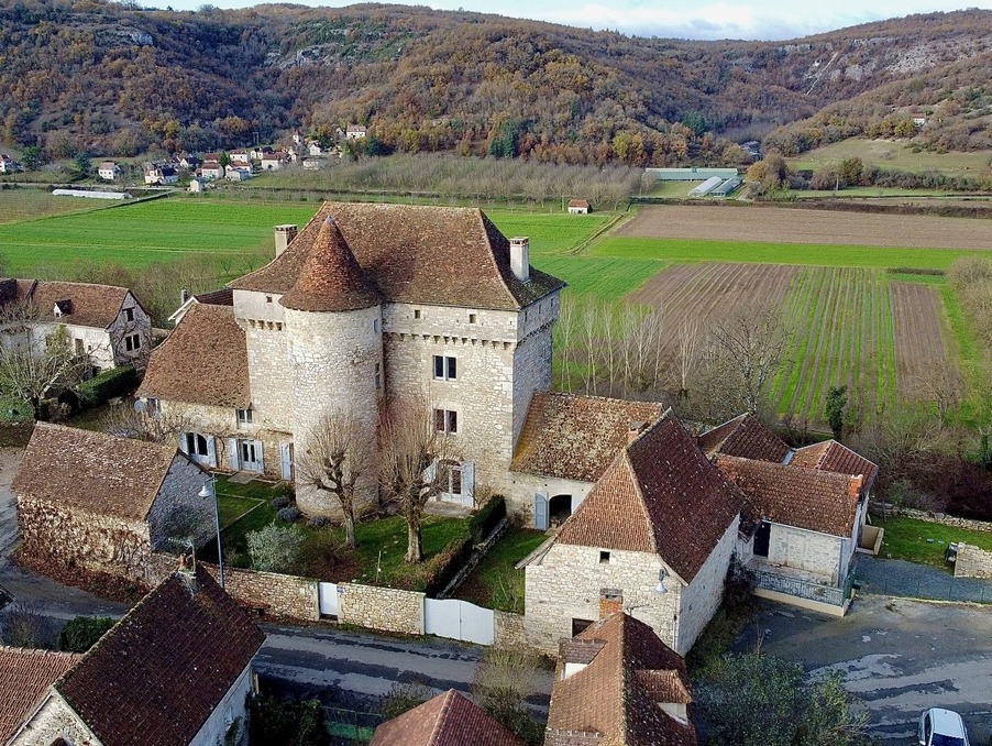 Vente Chateau AMBEYRAC  884 000 €