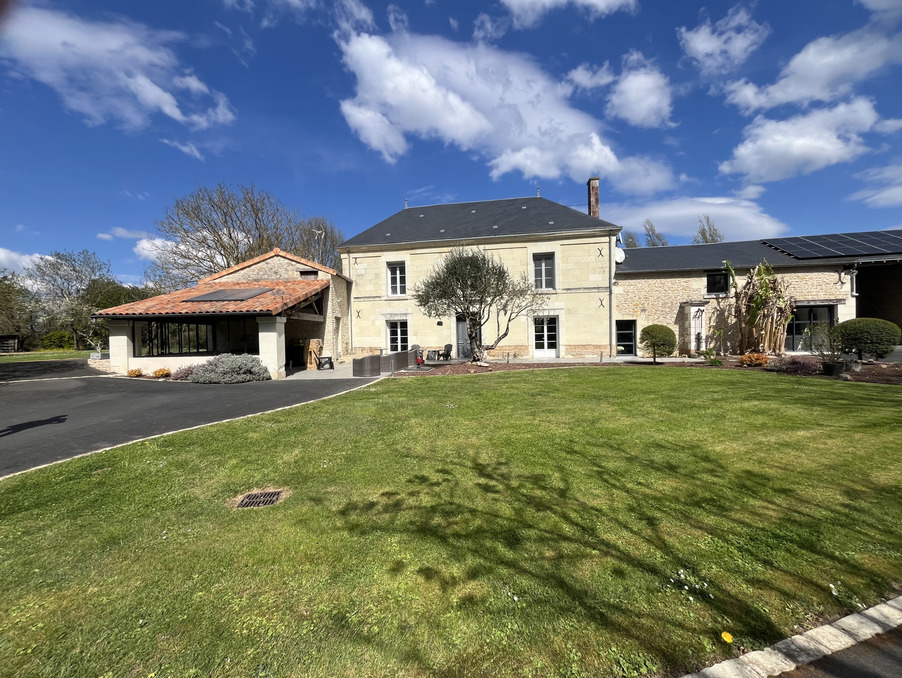 Vente Maison Saint-Léger-de-Montbrun  431 600 €