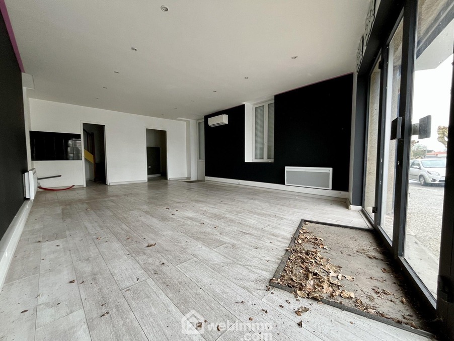 Vente Local Listrac-Médoc  125 700 €
