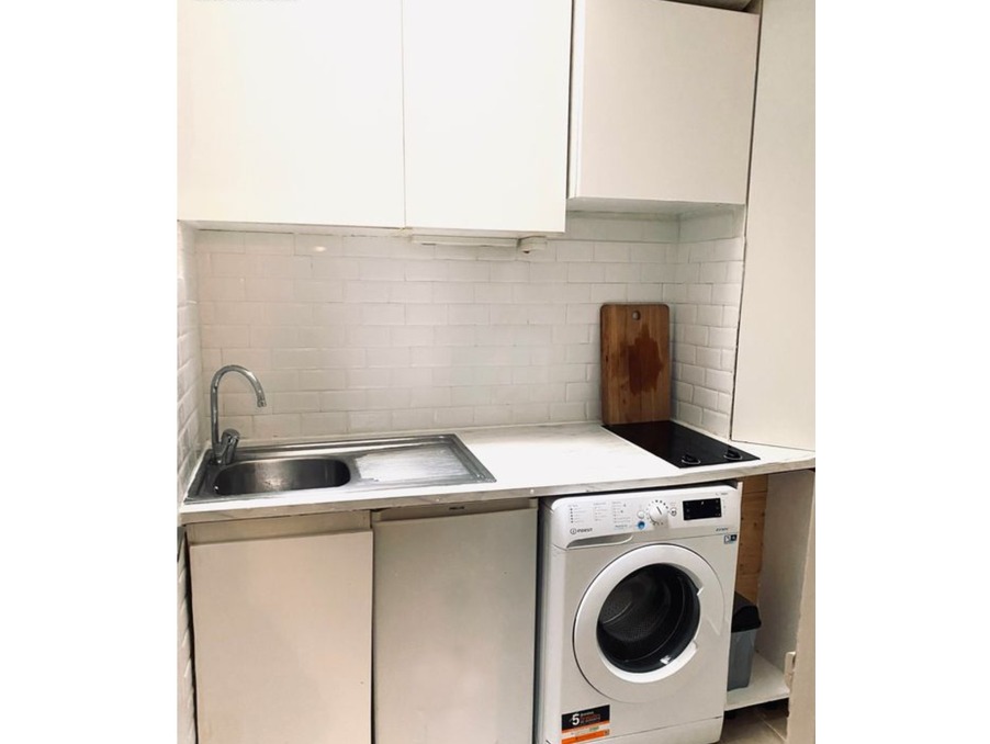 Location Appartement Paris 1 050 €