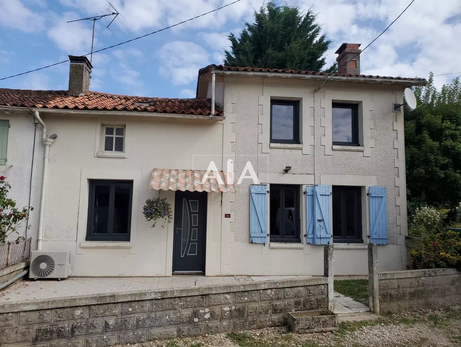 Vente Maison Genouillé  139 000 €