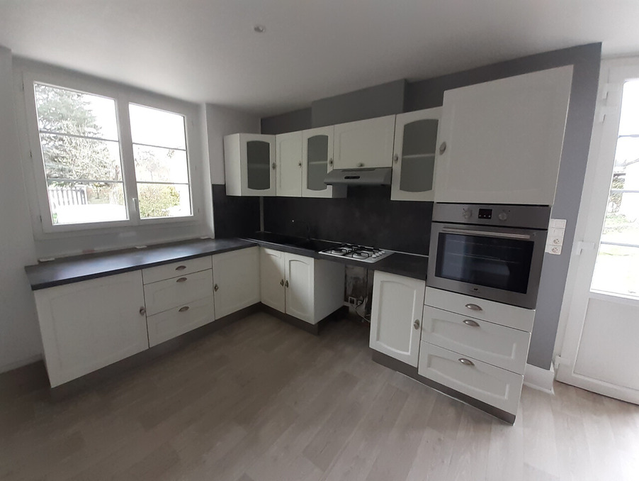 Location Appartement Beauzac  620 €