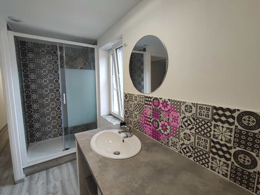 Vente Immeuble VIVIEZ  125 000 €