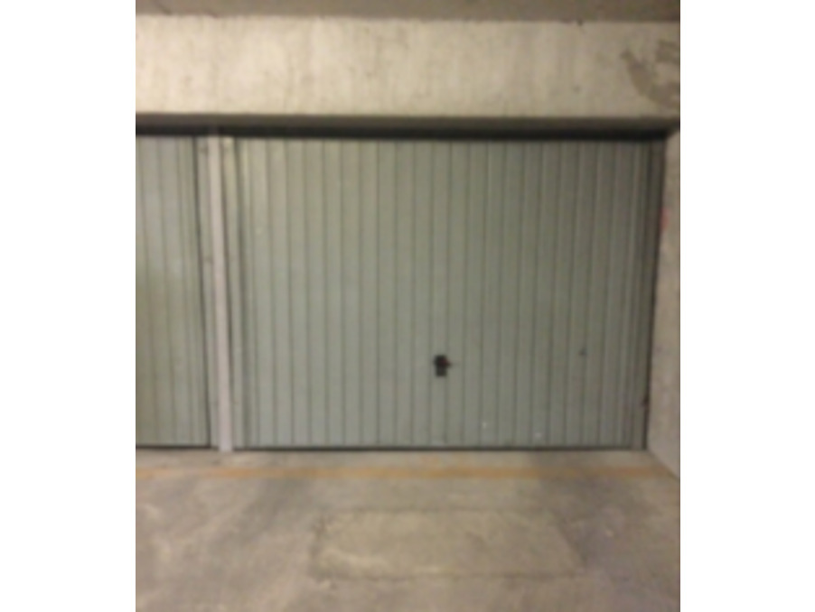 Location Parking Marseille  104 €