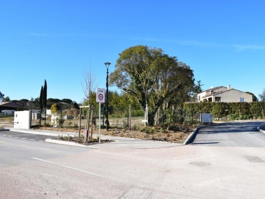 Vente Terrain SAUSSINES  179 000 €