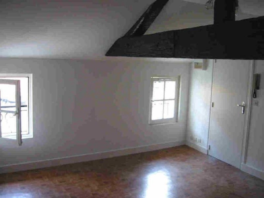 Location Appartement Angoulême  260 €