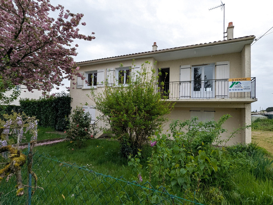 Vente Maison Magné  162 750 €