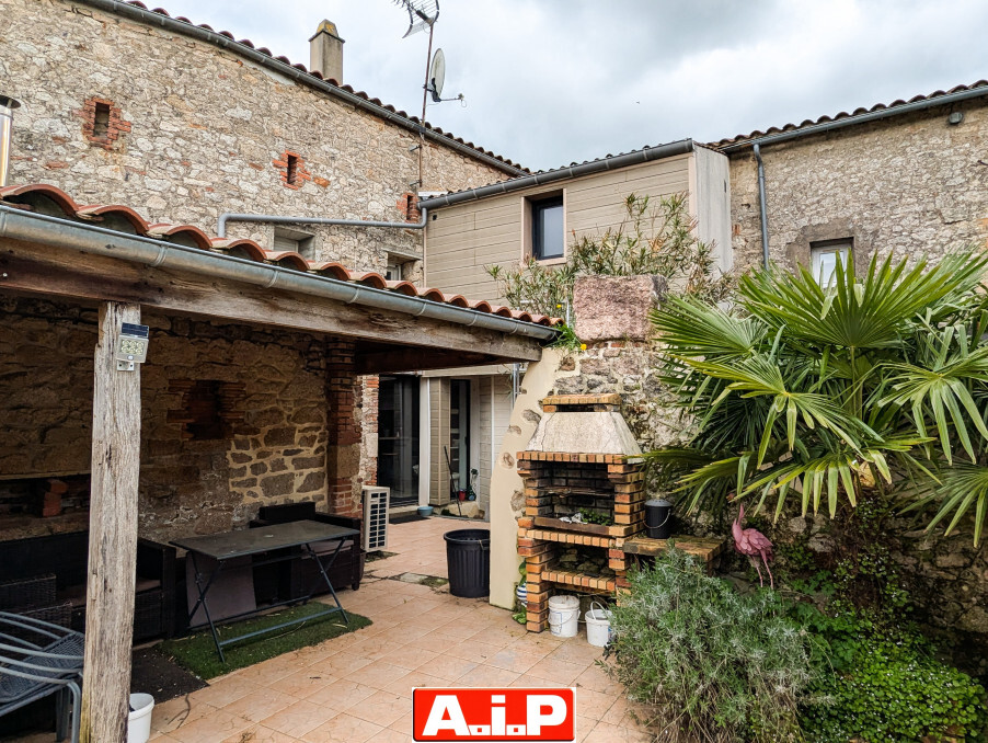 Vente Maison Saint-Amand-sur-Sèvre  255 000 €
