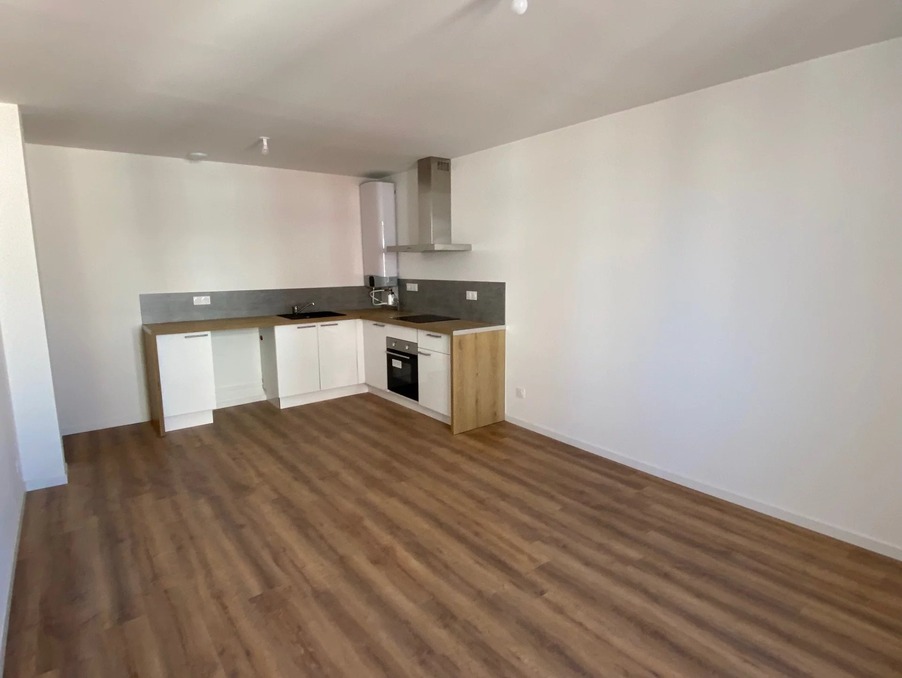 Location Appartement Montceau-les-Mines  470 €