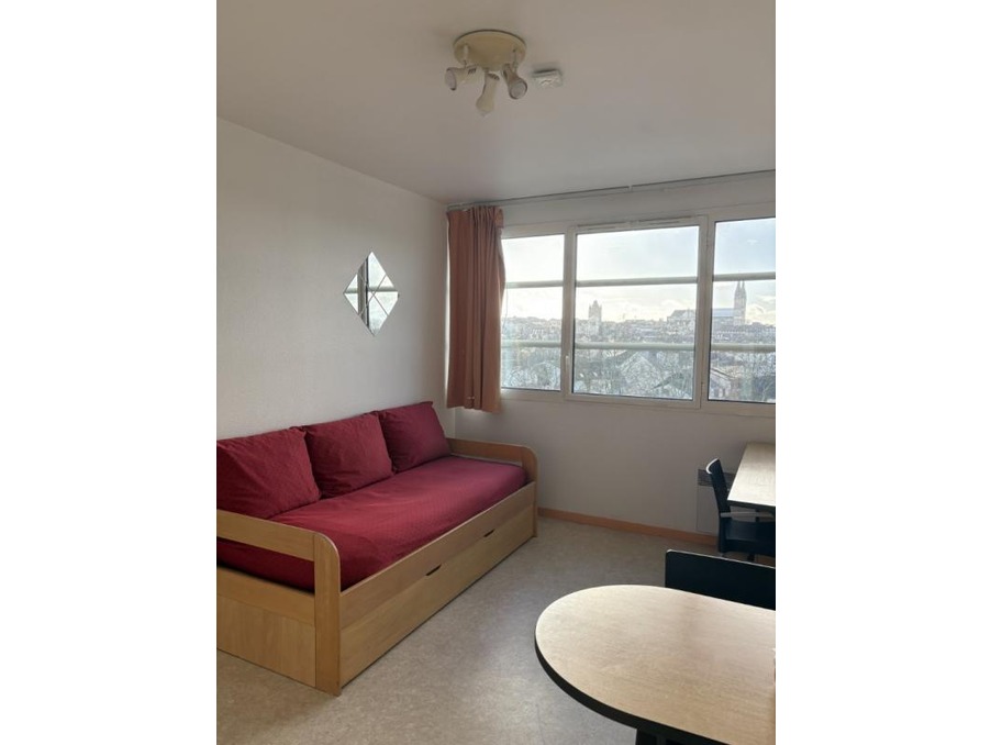 Location Appartement Angers  490 €