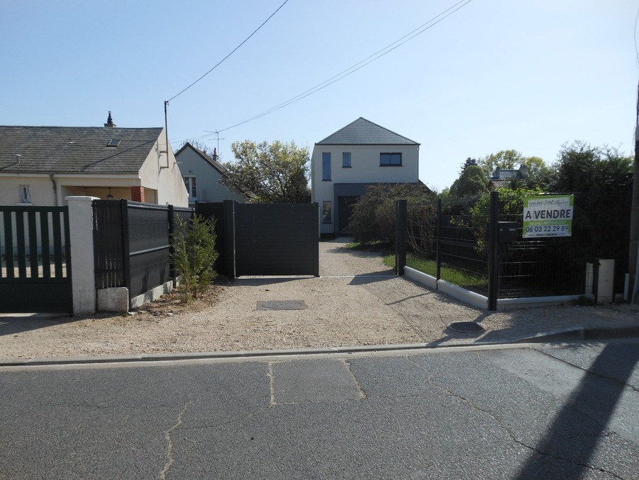 Vente Maison SAINT PRYVE SAINT MESMIN  329 000 €
