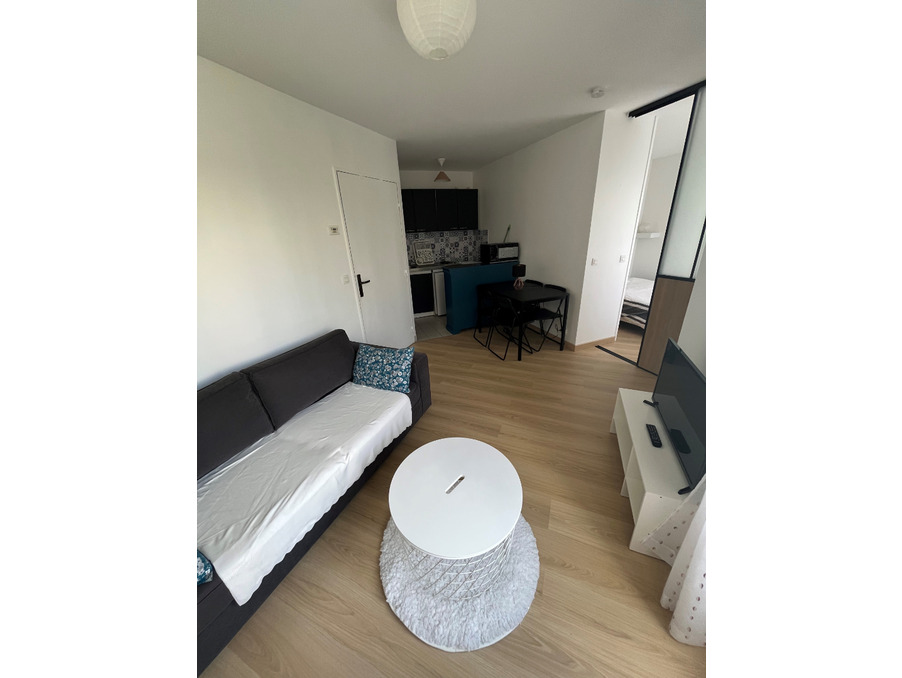 Location Appartement Rueil malmaison  990 €