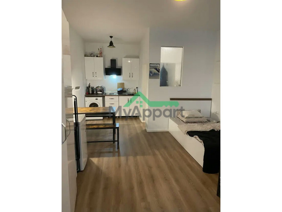 Location Appartement PARIS 16EME ARRONDISSEMENT  820 €