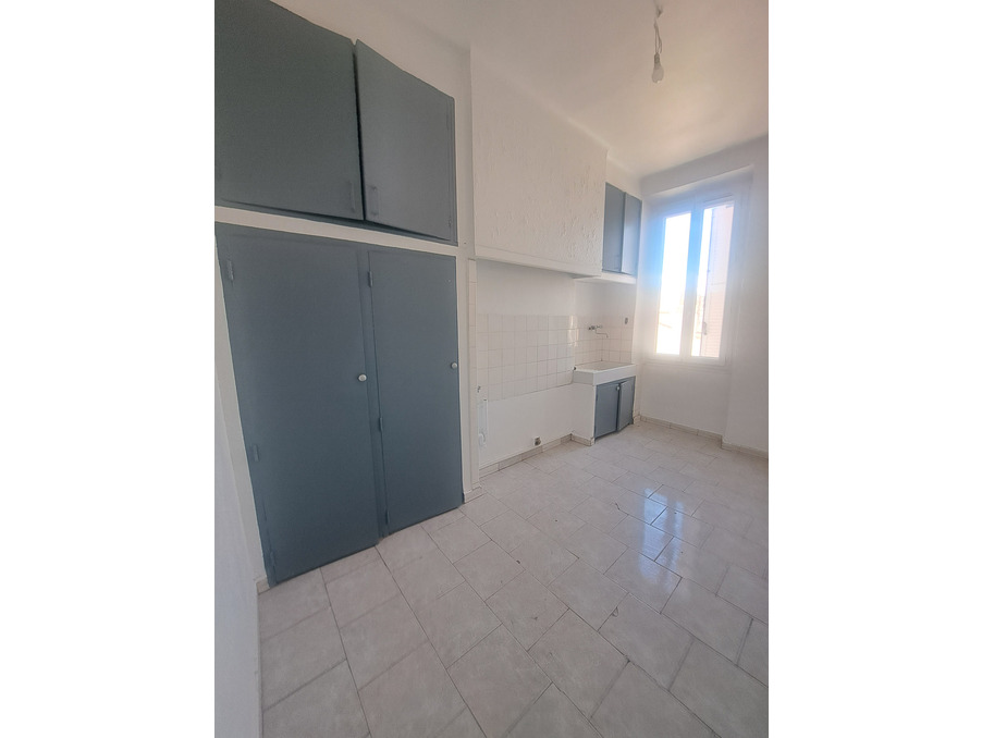 Location Appartement Marseille  670 €