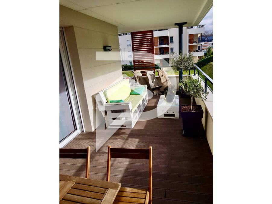 Location Appartement Emerainville 1 097 €