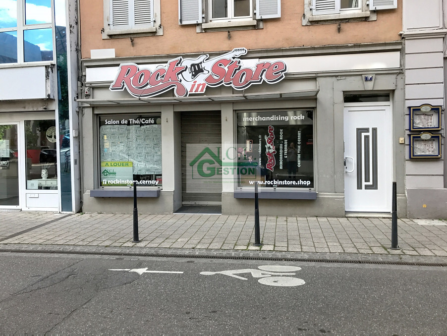 Location Local CERNAY  790 €