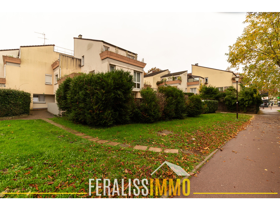 Vente Appartement Éragny  229 900 €
