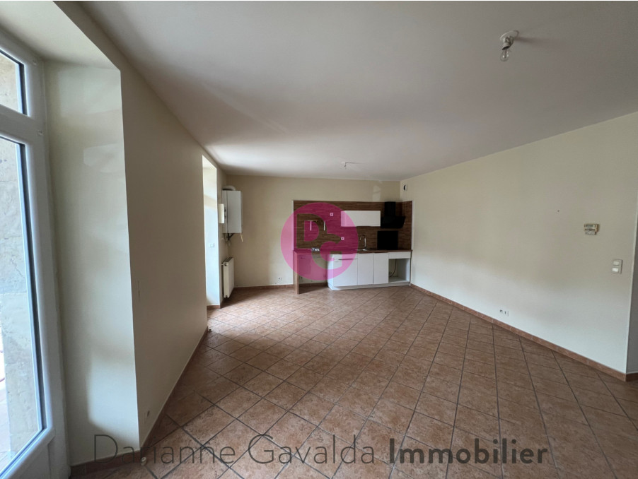 Location Appartement VIVIEZ  462 €
