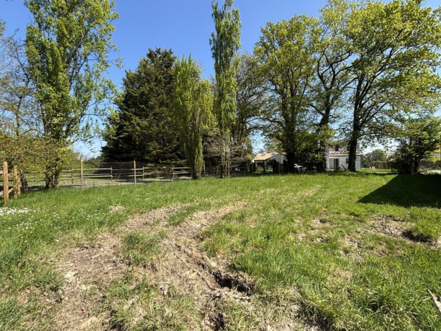 Vente Terrain Le Cellier 90 000 €