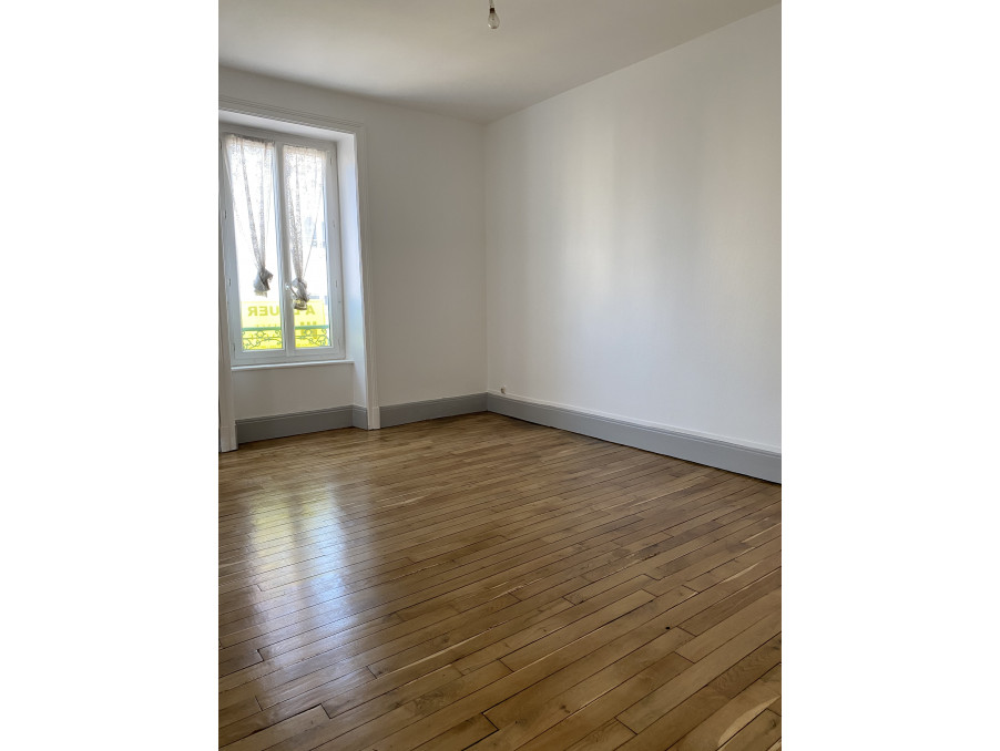 Location Appartement LIMOGES  350 €