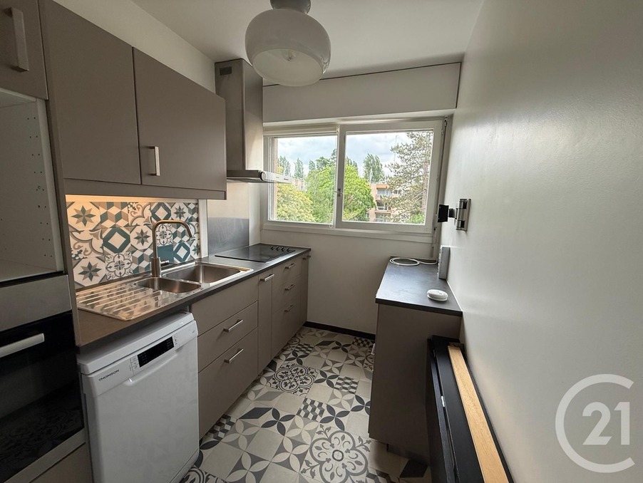 Location Appartement Gif sur yvette  960 €