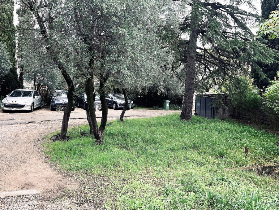 Vente Terrain Nîmes  360 000 €
